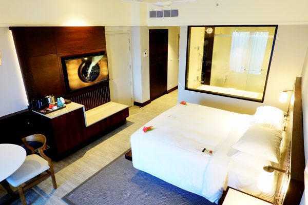 Momi Bay Deluxe Lagoon View Room