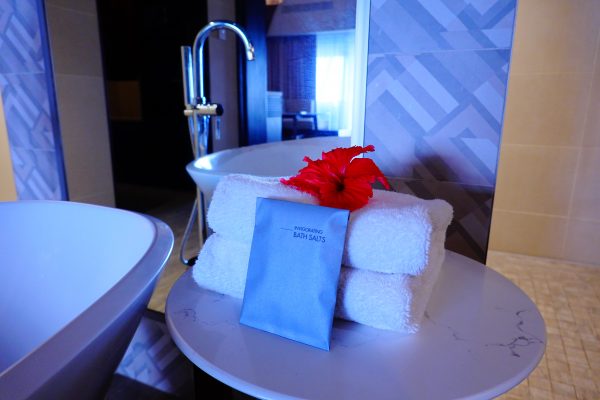 Momi Bay Royal Ocean Front Bure